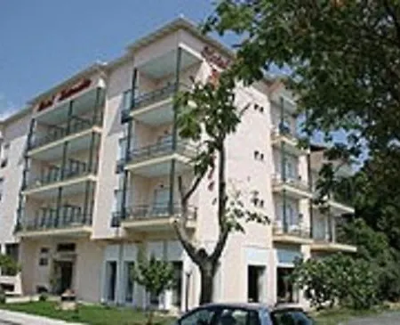 Hotel Katarraktes 3*